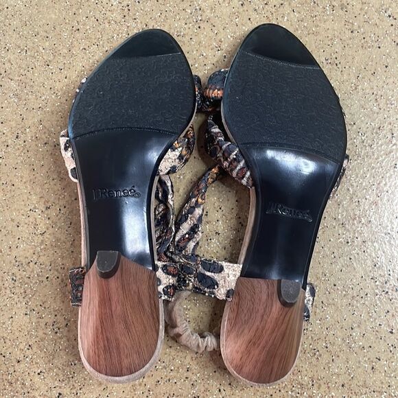 J.Renee "Yolanda" Fabric and Suede Wood Heel Sandals sz 8 - Picture 13 of 16